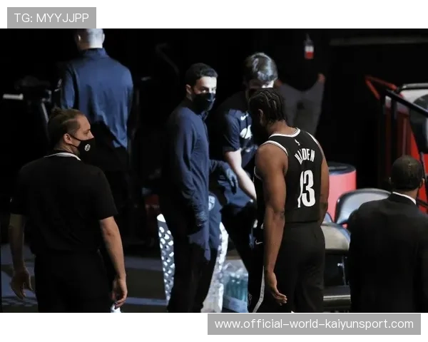 字母哥伤情牵动联盟，雄鹿应急方案引热议