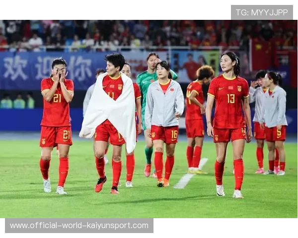 中国足球女足阵型变动与球员适应过程解析，中国女足阵型图